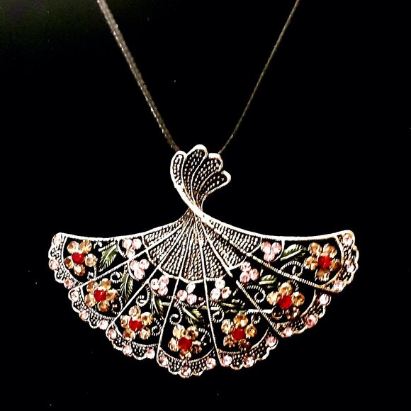 Vintage Style Antique Gold Tone Rhinestone Fan Brooch or Elegant Necklace - Nice - Picture 4 of 10